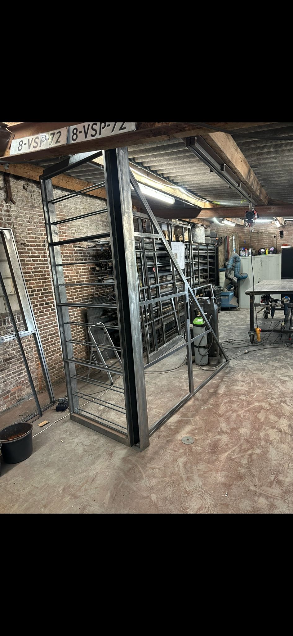 Stalen Wijnkast op Maat met taatsdeur - Utrecht 2024