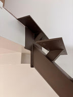 Moderne Middenboom Trap, Glazen Balustrade & Dubbele Stalen Taatsdeuren | Woerden 2025