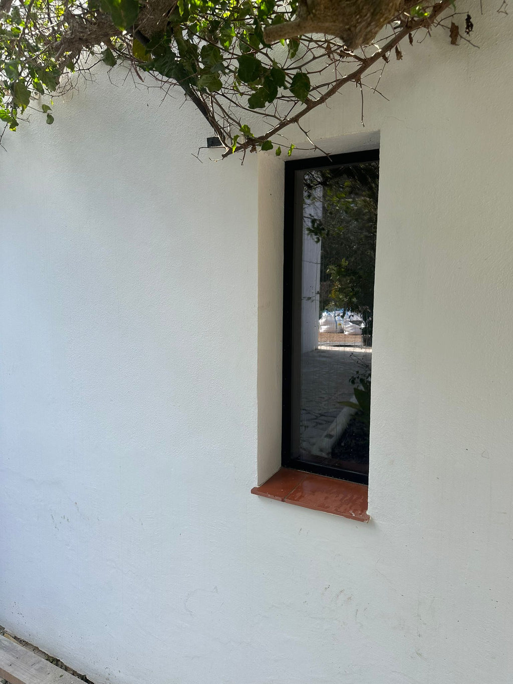 Renovatie en montage stalen buitenpuien – Ibiza 2025