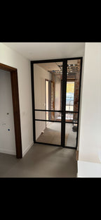 Stalen Schuifdeuren Verwerkt in Plafond en Keukenwand - Woerden 2025