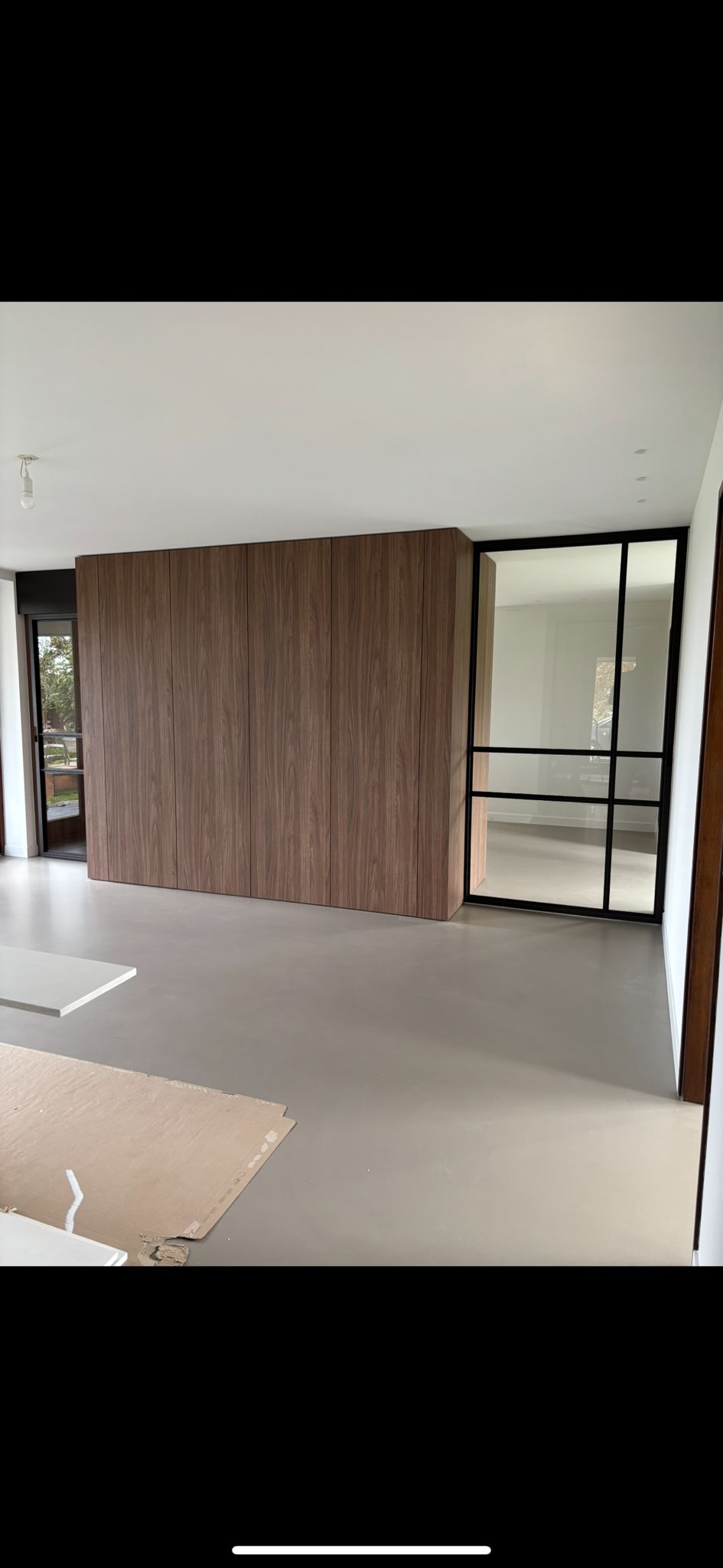 Stalen Schuifdeuren Verwerkt in Plafond en Keukenwand - Woerden 2025