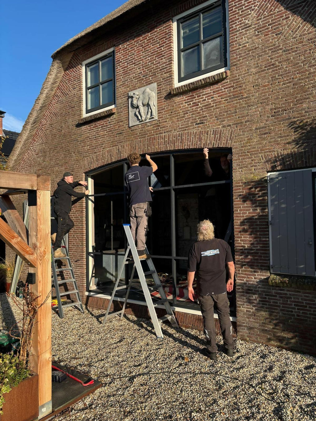 Buitenpui met toog vervangen in woonboerderij | Zegveld
